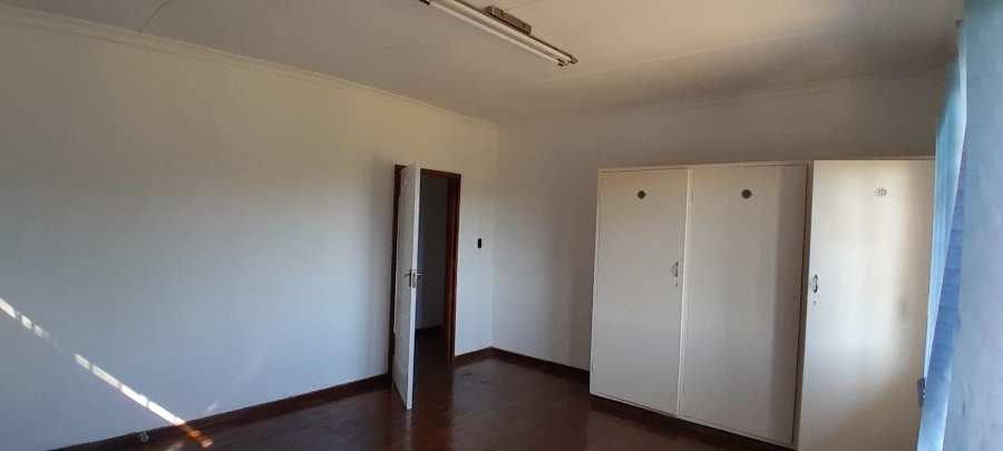 To Let Commercial Property for Rent in Dalindyebo Eastern Cape